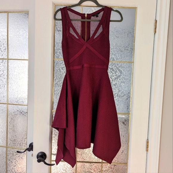 Burgundy Guess Dress - Picture 1 of 6